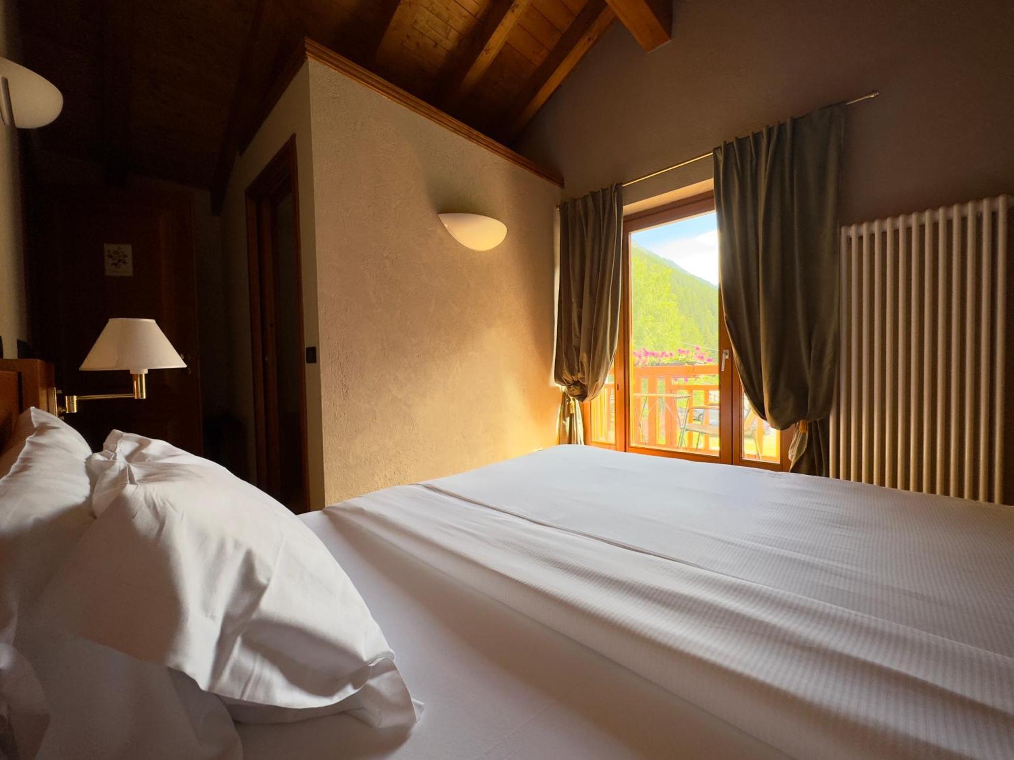 Hotel Le Bouquet - Adults Only Cogne Ngoại thất bức ảnh