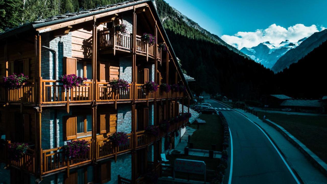 Hotel Le Bouquet - Adults Only Cogne Ngoại thất bức ảnh
